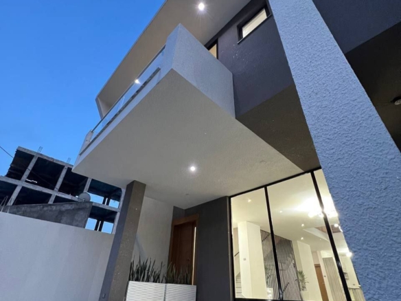 photo 2024 11 12 22 01 33